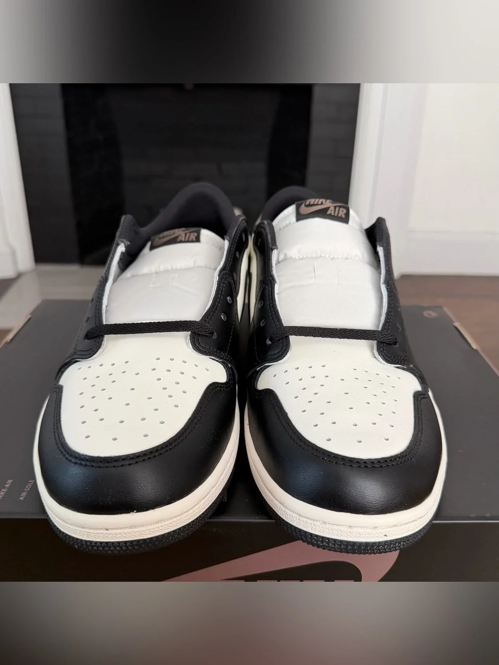 Air Jordan 1 Retro Low “Mocha” - Mens Size 15 - (CZ0790-102)